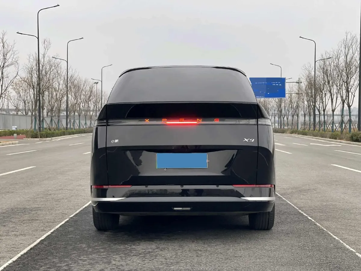 2024 Xpeng X9 BEV 101.5KWH,autocango,china used car exporter,china ev exporter,chinese used car exporter,chinese used ev exporter