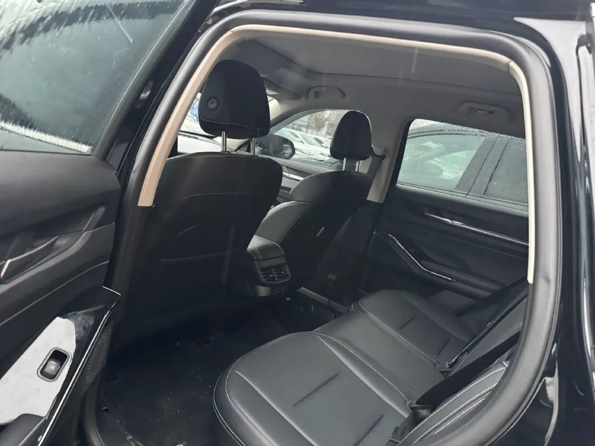 2021 Haval H6 2.0T 211HP L4 7DCT,autocango,china used car exporter,china ev exporter,chinese used car exporter,chinese used ev exporter