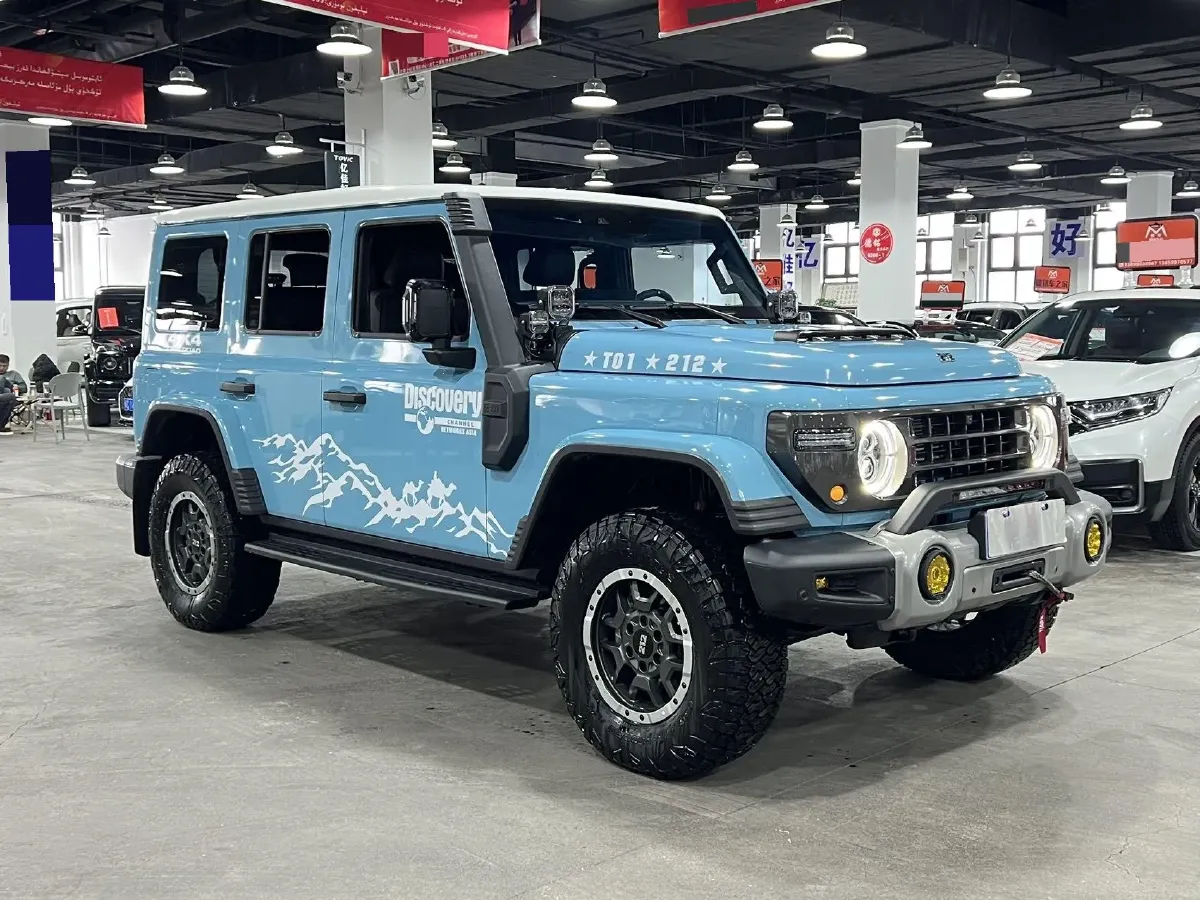 2025 212 212 T01 2.0T 252HP L4 8AT,autocango,china used car exporter,china ev exporter,chinese used car exporter,chinese used ev exporter