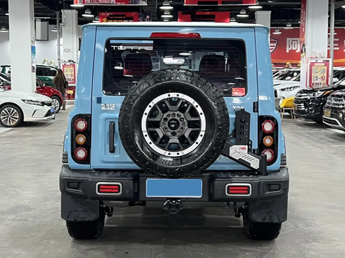 2025 212 212 T01 2.0T 252HP L4 8AT,autocango,china used car exporter,china ev exporter,chinese used car exporter,chinese used ev exporter