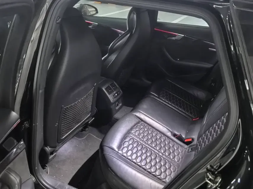 2021 Audi RS 4 2.9T 450HP V6 8AT,autocango,china used car exporter,china ev exporter,chinese used car exporter,chinese used ev exporter