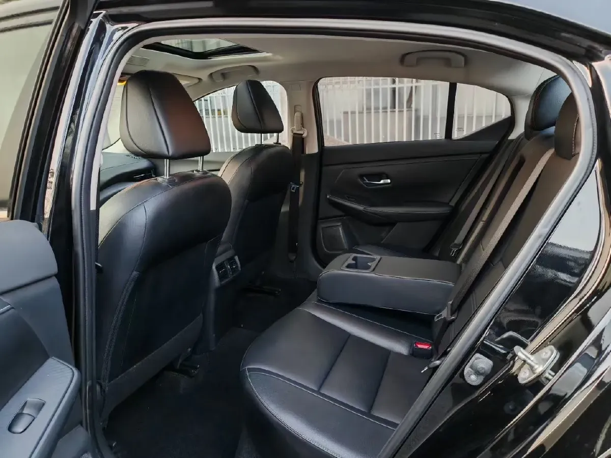 2021 Nissan Sylphy 1.6L 135HP L4 CVT,autocango,china used car exporter,china ev exporter,chinese used car exporter,chinese used ev exporter