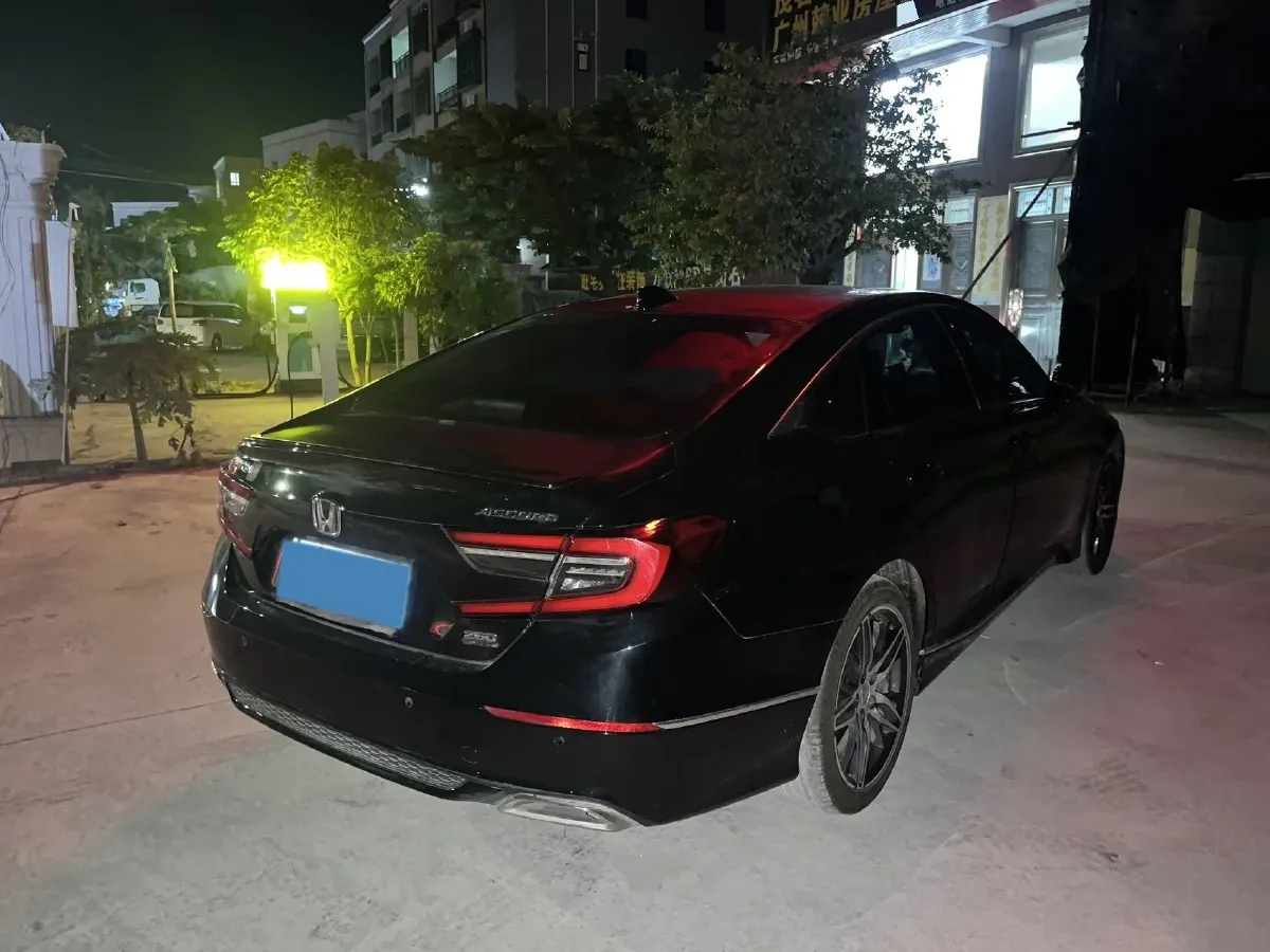 2022 Honda Accord 1.5T 194HP L4 CVT,autocango,china used car exporter,china ev exporter,chinese used car exporter,chinese used ev exporter