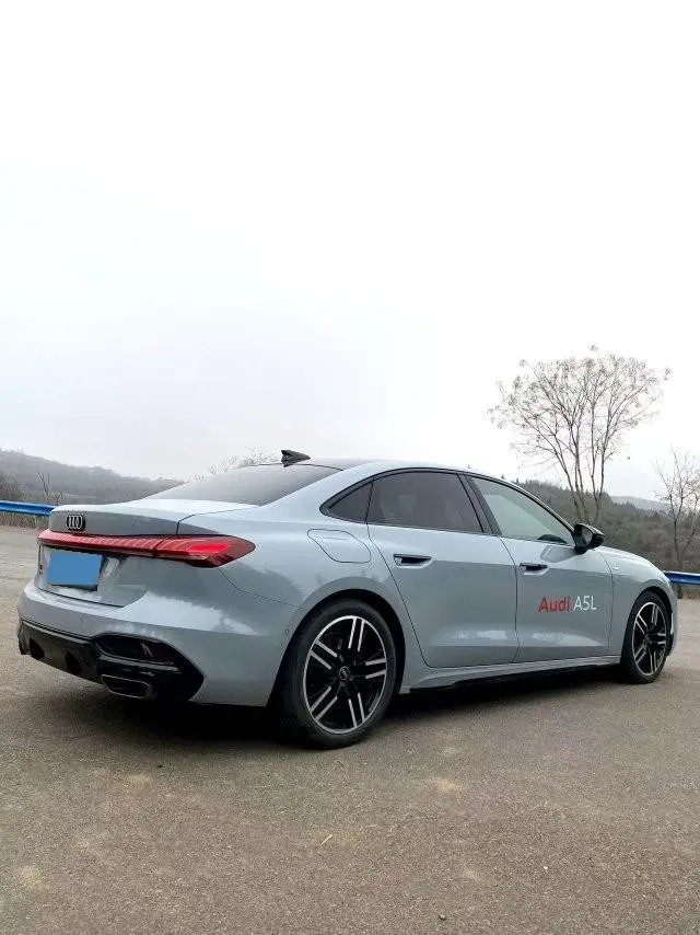 2026 Audi A5L 2.0T 204HP L4 7DCT,autocango,china used car exporter,china ev exporter,chinese used car exporter,chinese used ev exporter