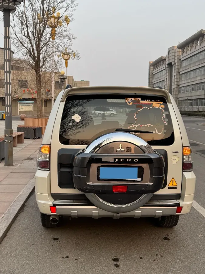 2016 Mitsubishi Pajero 3.0L 174HP V6 5AT,autocango,china used car exporter,china ev exporter,chinese used car exporter,chinese used ev exporter