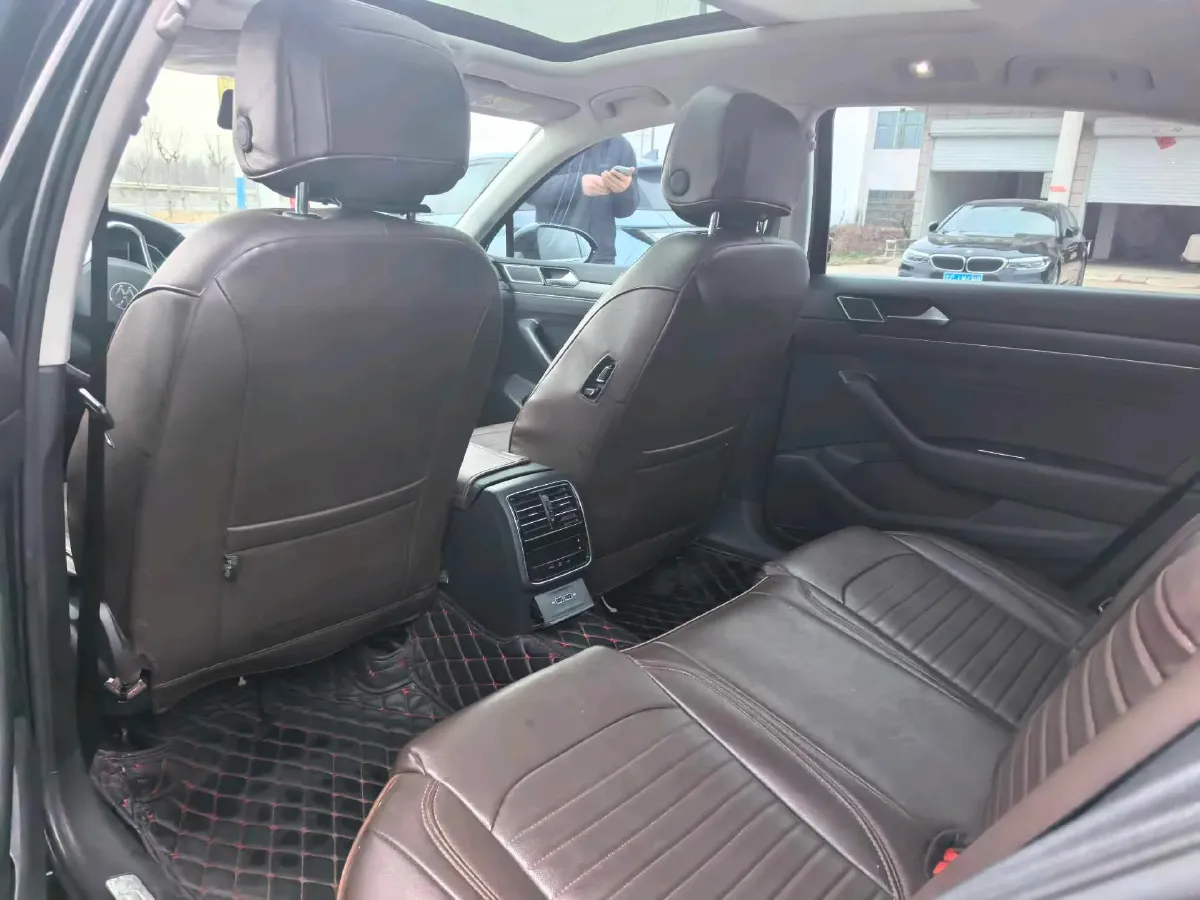 2020 Volkswagen Magotan 2.0T 186HP L4 7DCT,autocango,china used car exporter,china ev exporter,chinese used car exporter,chinese used ev exporter