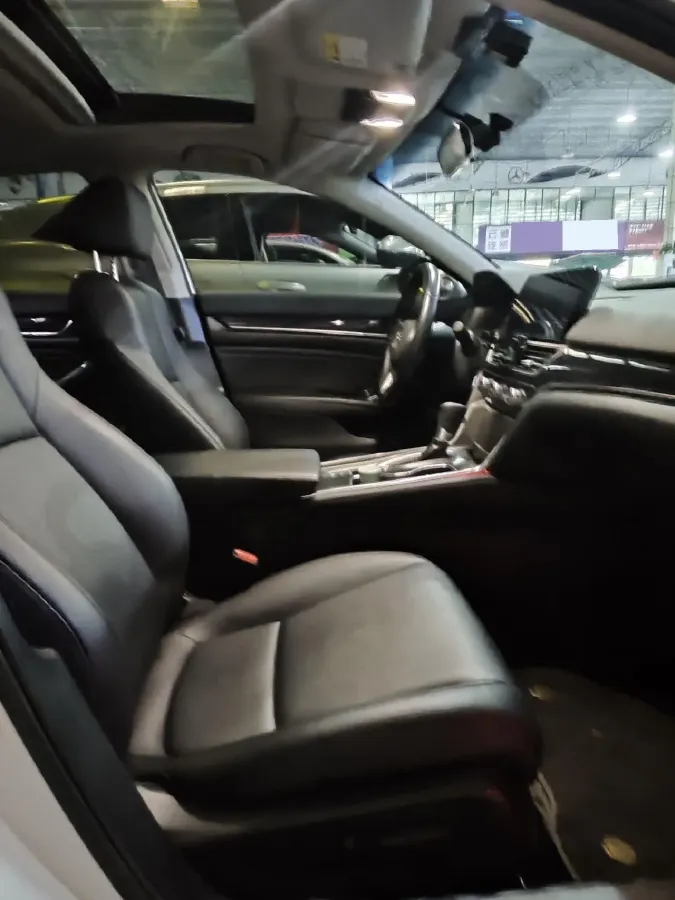 2022 Honda Accord 1.5T 194HP L4 CVT,autocango,china used car exporter,china ev exporter,chinese used car exporter,chinese used ev exporter