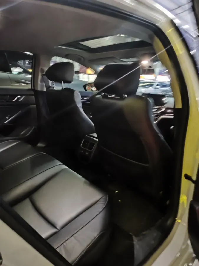 2022 Honda Accord 1.5T 194HP L4 CVT,autocango,china used car exporter,china ev exporter,chinese used car exporter,chinese used ev exporter