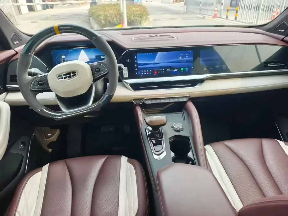 2021 Geely Monjaro 2.0T 218HP L4 7DCT,autocango,china used car exporter,china ev exporter,chinese used car exporter,chinese used ev exporter