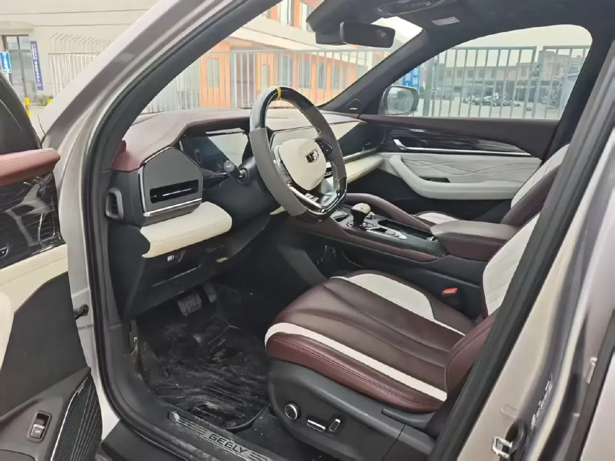 2021 Geely Monjaro 2.0T 218HP L4 7DCT,autocango,china used car exporter,china ev exporter,chinese used car exporter,chinese used ev exporter