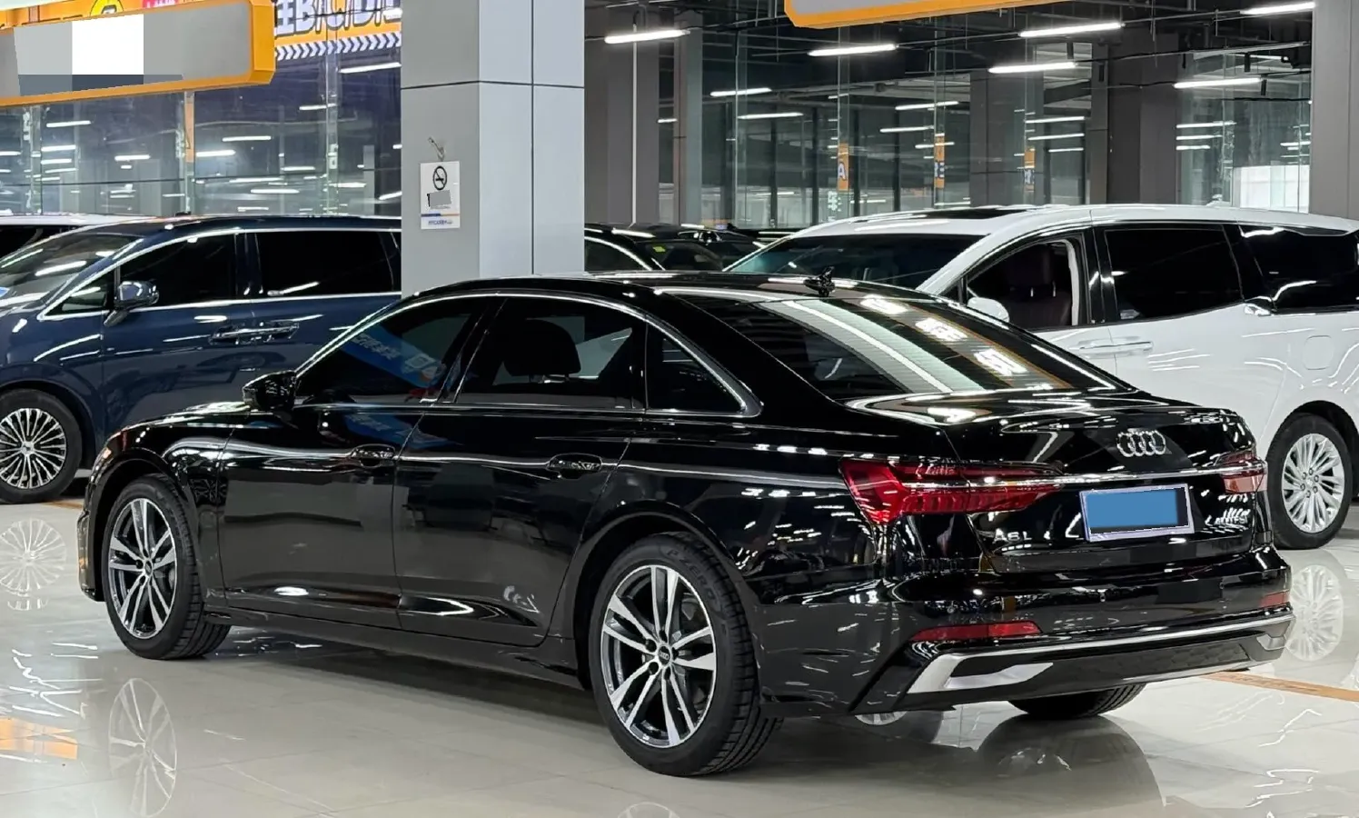 2023 Audi A6L 2.0T 190HP L4 7DCT,autocango,china used car exporter,china ev exporter,chinese used car exporter,chinese used ev exporter