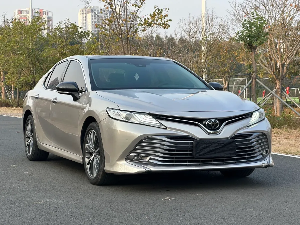 2019 Toyota Camry 2.5L 209HP L4 8AT,autocango,china used car exporter,china ev exporter,chinese used car exporter,chinese used ev exporter