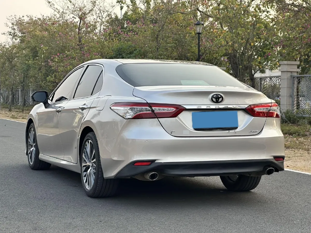 2019 Toyota Camry 2.5L 209HP L4 8AT,autocango,china used car exporter,china ev exporter,chinese used car exporter,chinese used ev exporter