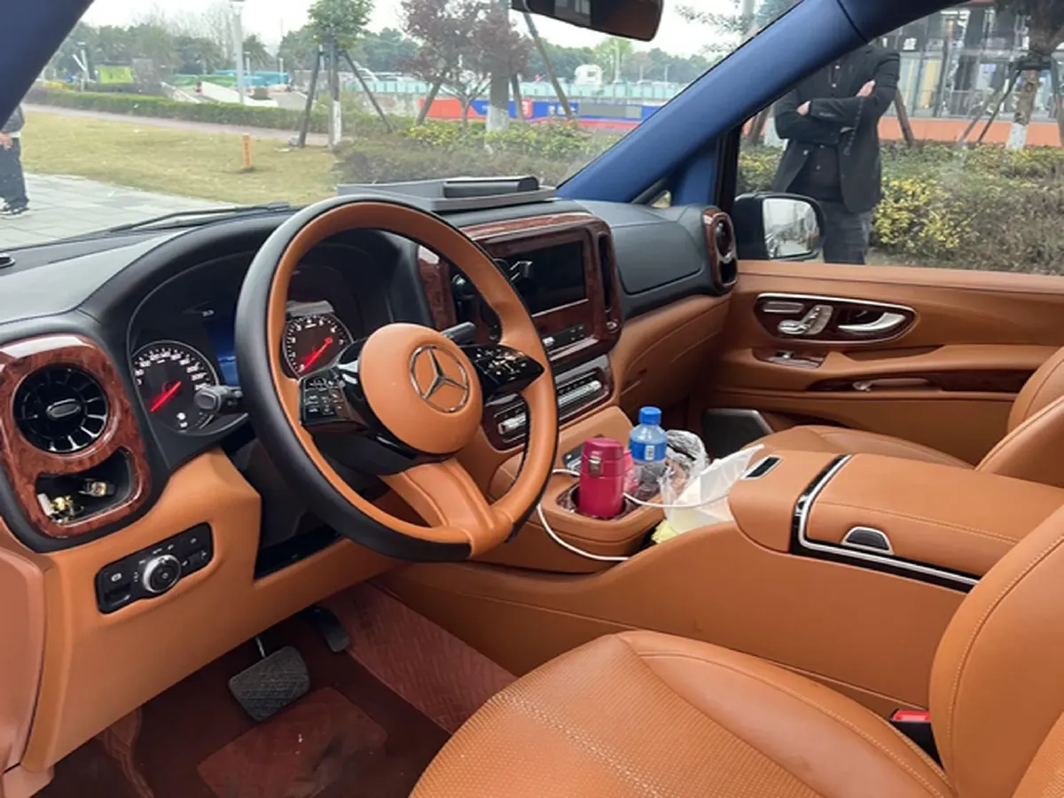 2024 Mercedes-Benz Vito 2.0T 231HP L4 9AT,autocango,china used car exporter,china ev exporter,chinese used car exporter,chinese used ev exporter