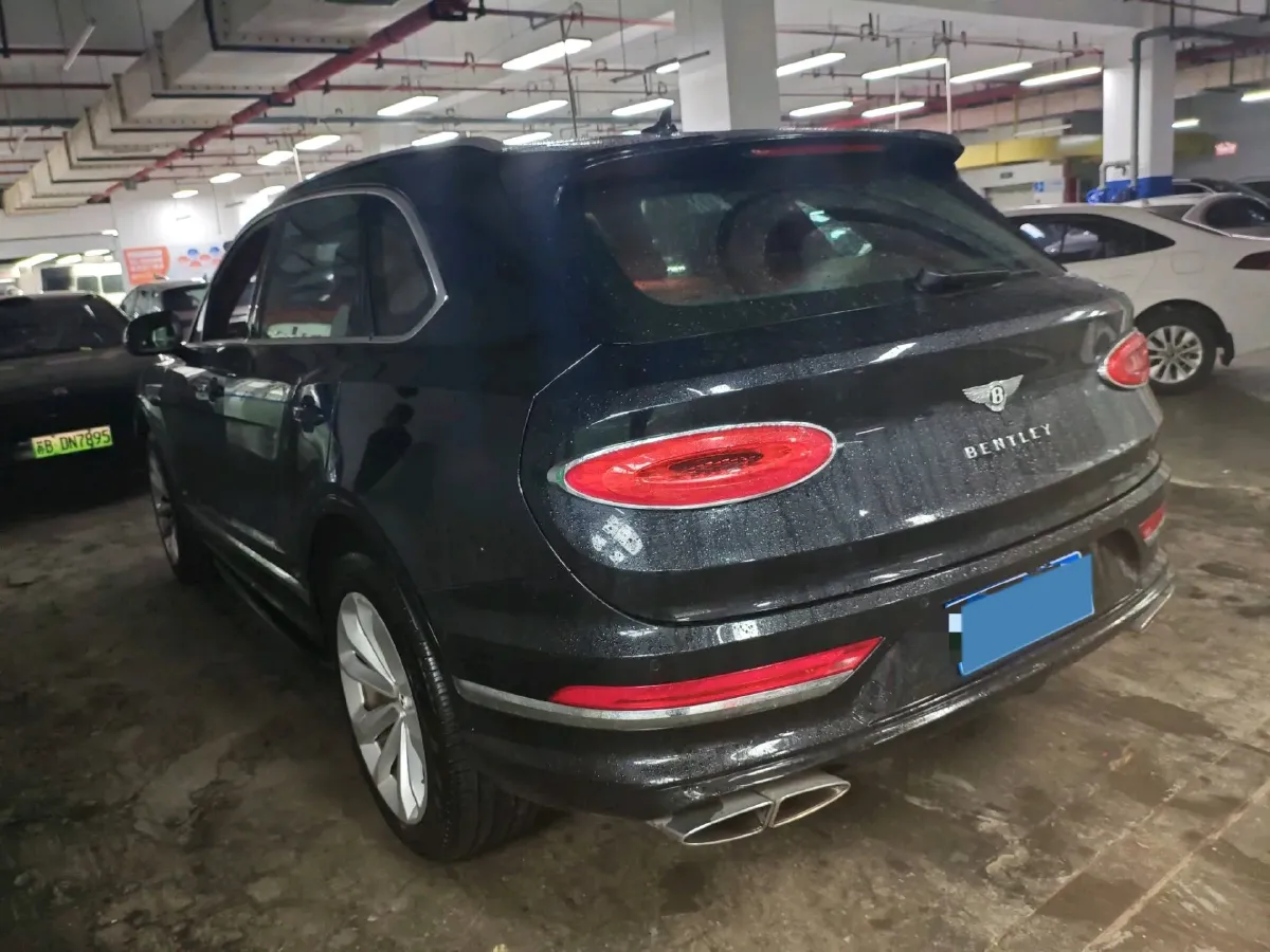 2021 Bentley Bentayga 4.0T 550HP V8 8AT,autocango,china used car exporter,china ev exporter,chinese used car exporter,chinese used ev exporter