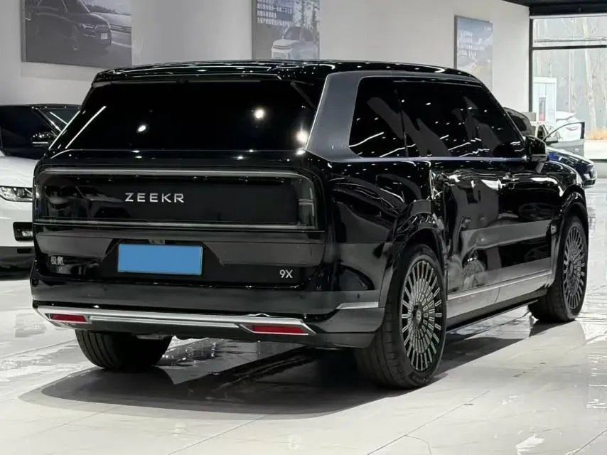 2025 Zeekr 9X 2.0T 279HP L4 1DHT PHEV,autocango,china used car exporter,china ev exporter,chinese used car exporter,chinese used ev exporter