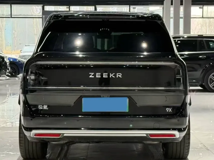 2025 Zeekr 9X 2.0T 279HP L4 1DHT PHEV,autocango,china used car exporter,china ev exporter,chinese used car exporter,chinese used ev exporter