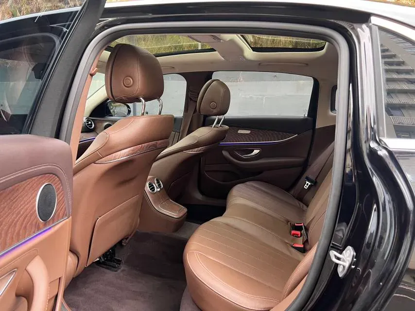 2022 Mercedes-Benz E Class 2.0T 258HP L4 9AT,autocango,china used car exporter,china ev exporter,chinese used car exporter,chinese used ev exporter