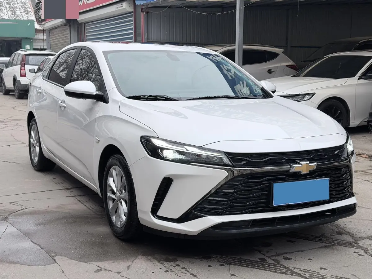 2024 Chevrolet Monza 1.5L 113HP L4 6DCT,autocango,china used car exporter,china ev exporter,chinese used car exporter,chinese used ev exporter