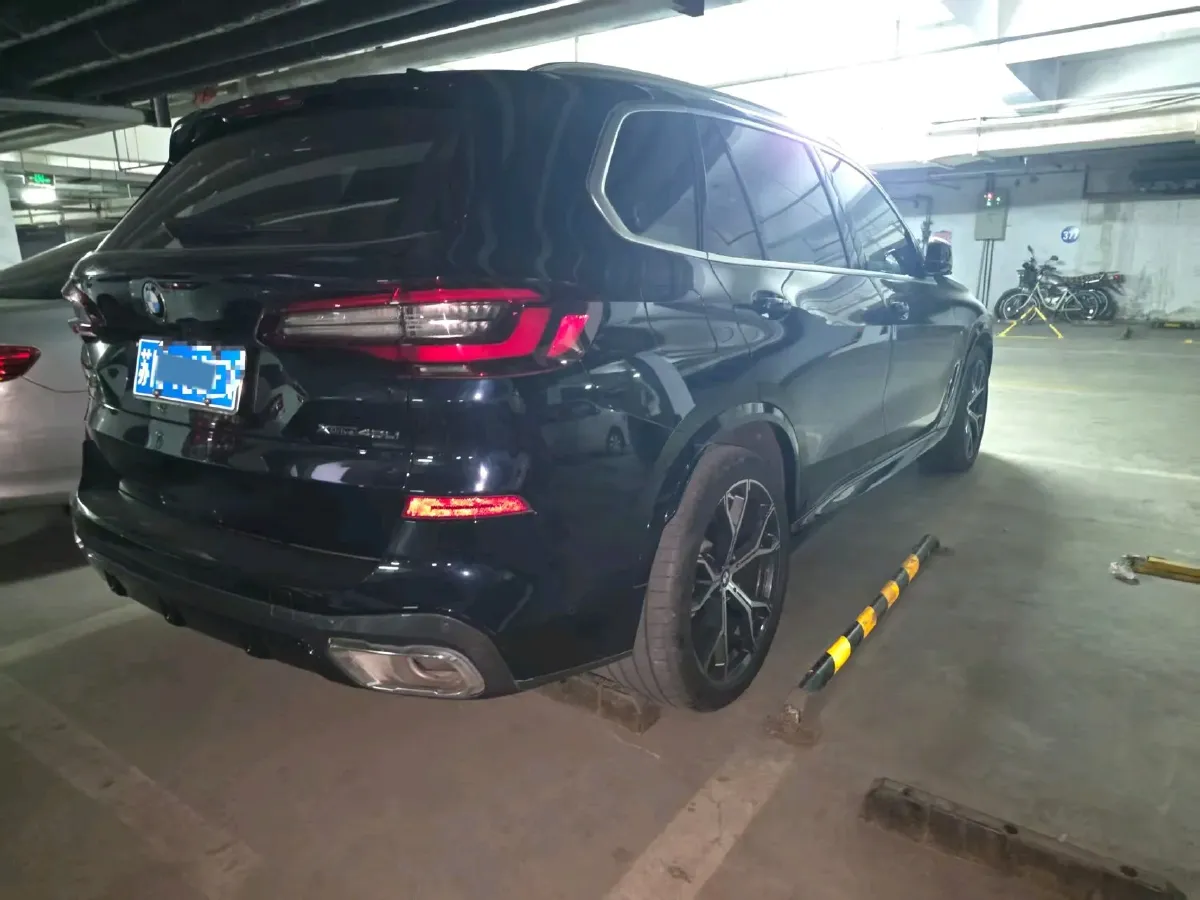2022 BMW X5 3.0T 333HP L6 8AT,autocango,china used car exporter,china ev exporter,chinese used car exporter,chinese used ev exporter