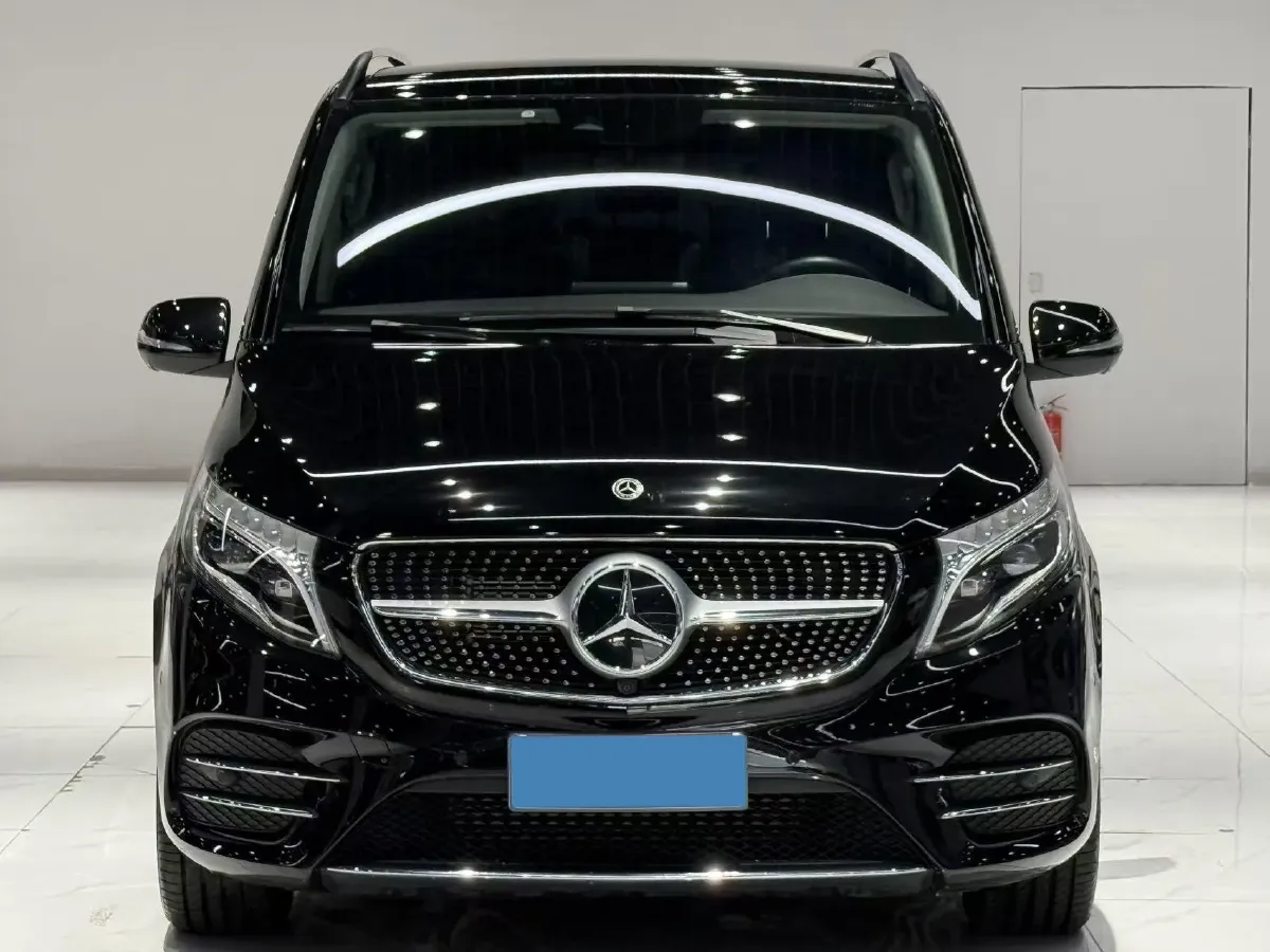2022 Mercedes-Benz V Class 2.0T 211HP L4 9AT,autocango,china used car exporter,china ev exporter,chinese used car exporter,chinese used ev exporter