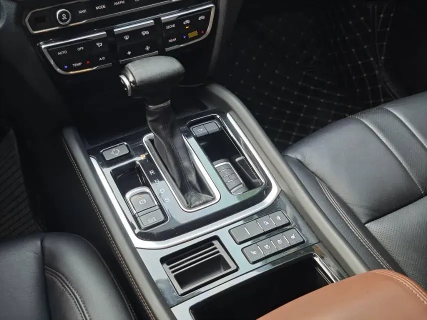 2017 GAC Trumpchi GS8 2.0T 201HP L4 6AT,autocango,china used car exporter,china ev exporter,chinese used car exporter,chinese used ev exporter