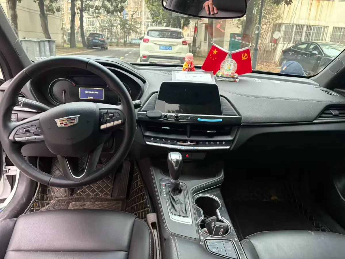 2022 Cadillac CT4 2.0T 237HP L4 8AT,autocango,china used car exporter,china ev exporter,chinese used car exporter,chinese used ev exporter