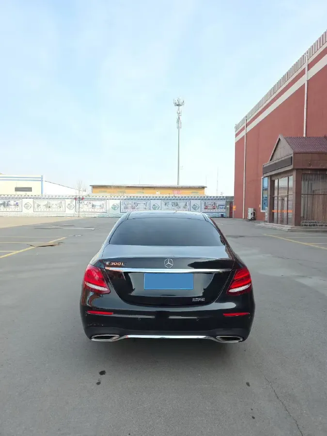 2020 Mercedes-Benz E Class 2.0T 258HP L4 9AT,autocango,china used car exporter,china ev exporter,chinese used car exporter,chinese used ev exporter