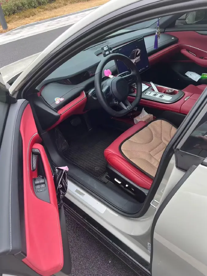 2024 MI SU7 BEV 94.3KWH,autocango,china used car exporter,china ev exporter,chinese used car exporter,chinese used ev exporter