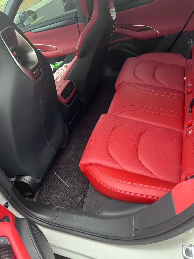 2024 MI SU7 BEV 94.3KWH,autocango,china used car exporter,china ev exporter,chinese used car exporter,chinese used ev exporter