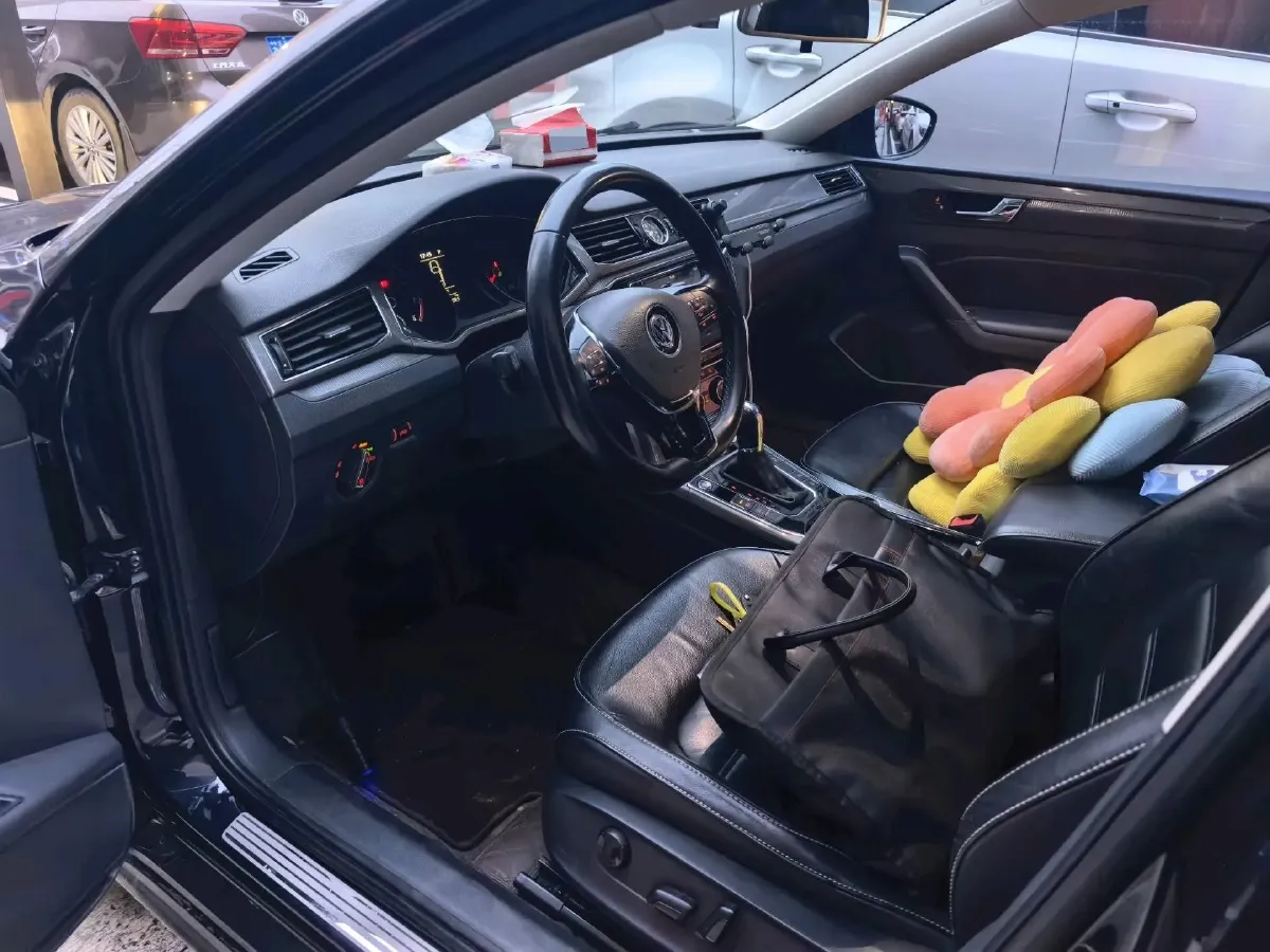 2017 Volkswagen Passat 1.8T 180HP L4 7DCT,autocango,china used car exporter,china ev exporter,chinese used car exporter,chinese used ev exporter