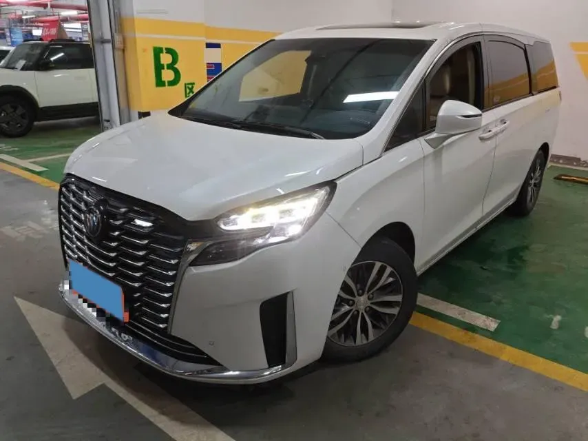 2023 Buick GL8 2.0T 237HP L4 9AT,autocango,china used car exporter,china ev exporter,chinese used car exporter,chinese used ev exporter