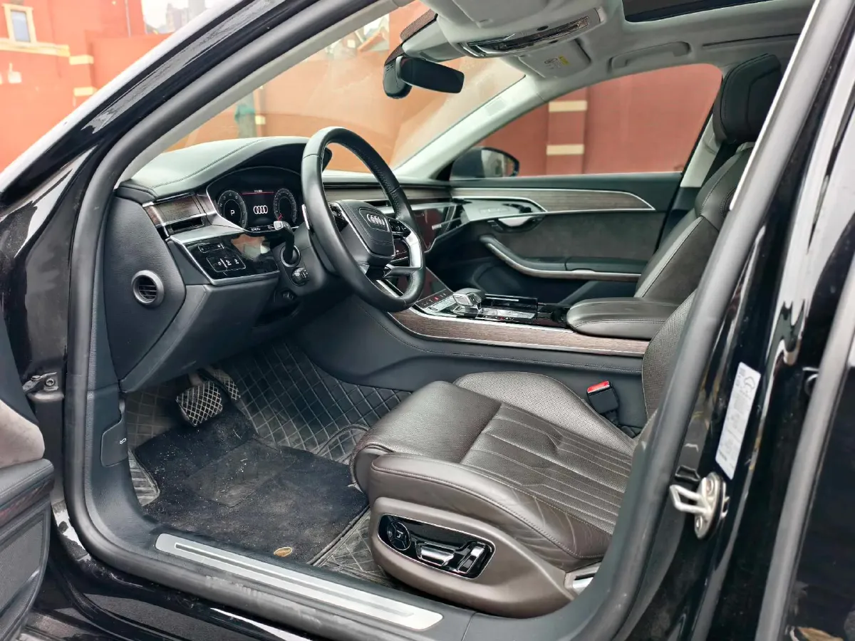2021 Audi A8 3.0T 340HP V6 8AT,autocango,china used car exporter,china ev exporter,chinese used car exporter,chinese used ev exporter