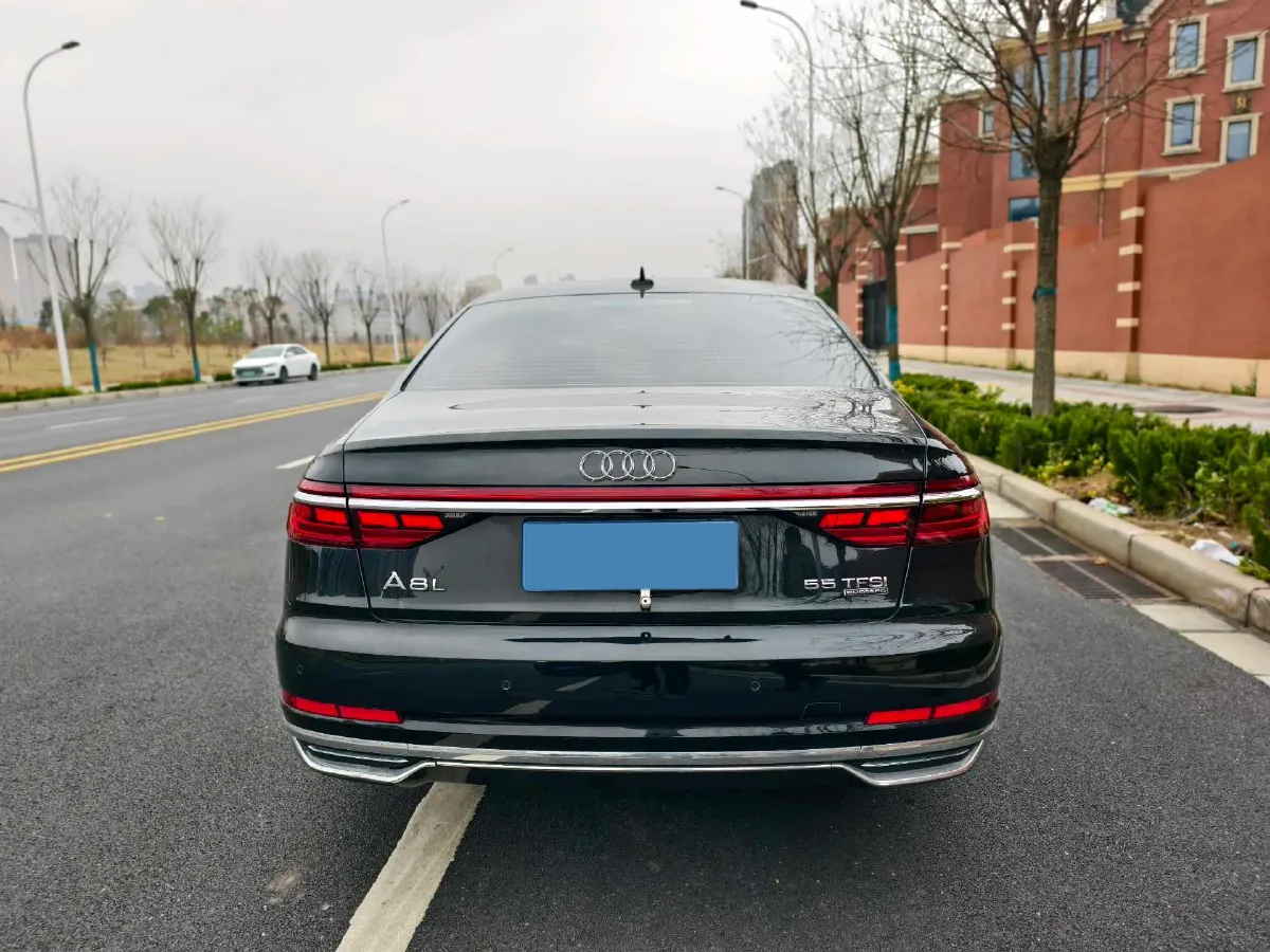 2021 Audi A8 3.0T 340HP V6 8AT,autocango,china used car exporter,china ev exporter,chinese used car exporter,chinese used ev exporter