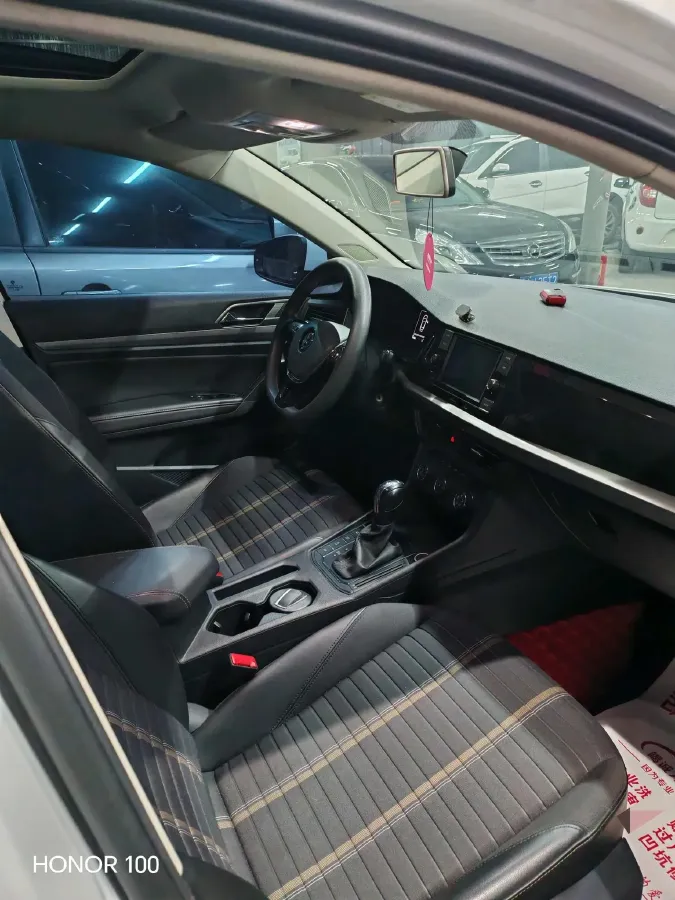 2018 Skoda Karoq 1.4T 150HP L4 7DCT,autocango,china used car exporter,china ev exporter,chinese used car exporter,chinese used ev exporter