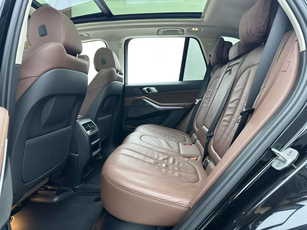 2021 BMW X5 3.0T 340HP L6 8AT,autocango,china used car exporter,china ev exporter,chinese used car exporter,chinese used ev exporter