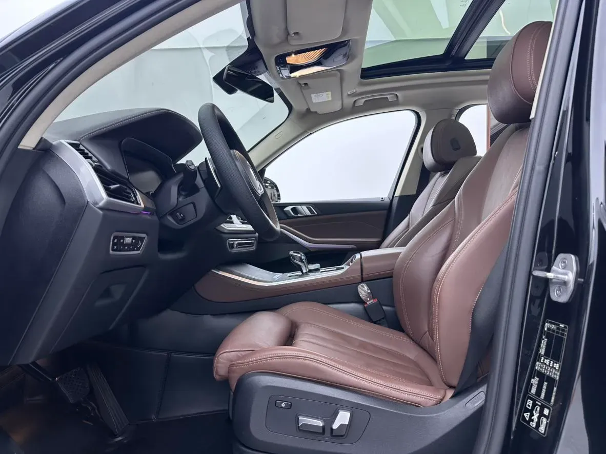 2021 BMW X5 3.0T 340HP L6 8AT,autocango,china used car exporter,china ev exporter,chinese used car exporter,chinese used ev exporter