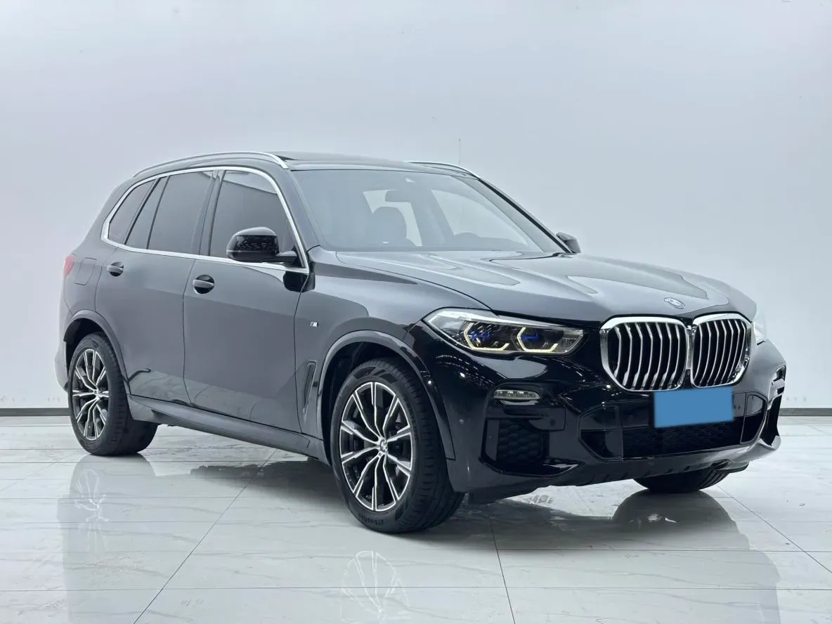 2021 BMW X5 3.0T 340HP L6 8AT,autocango,china used car exporter,china ev exporter,chinese used car exporter,chinese used ev exporter