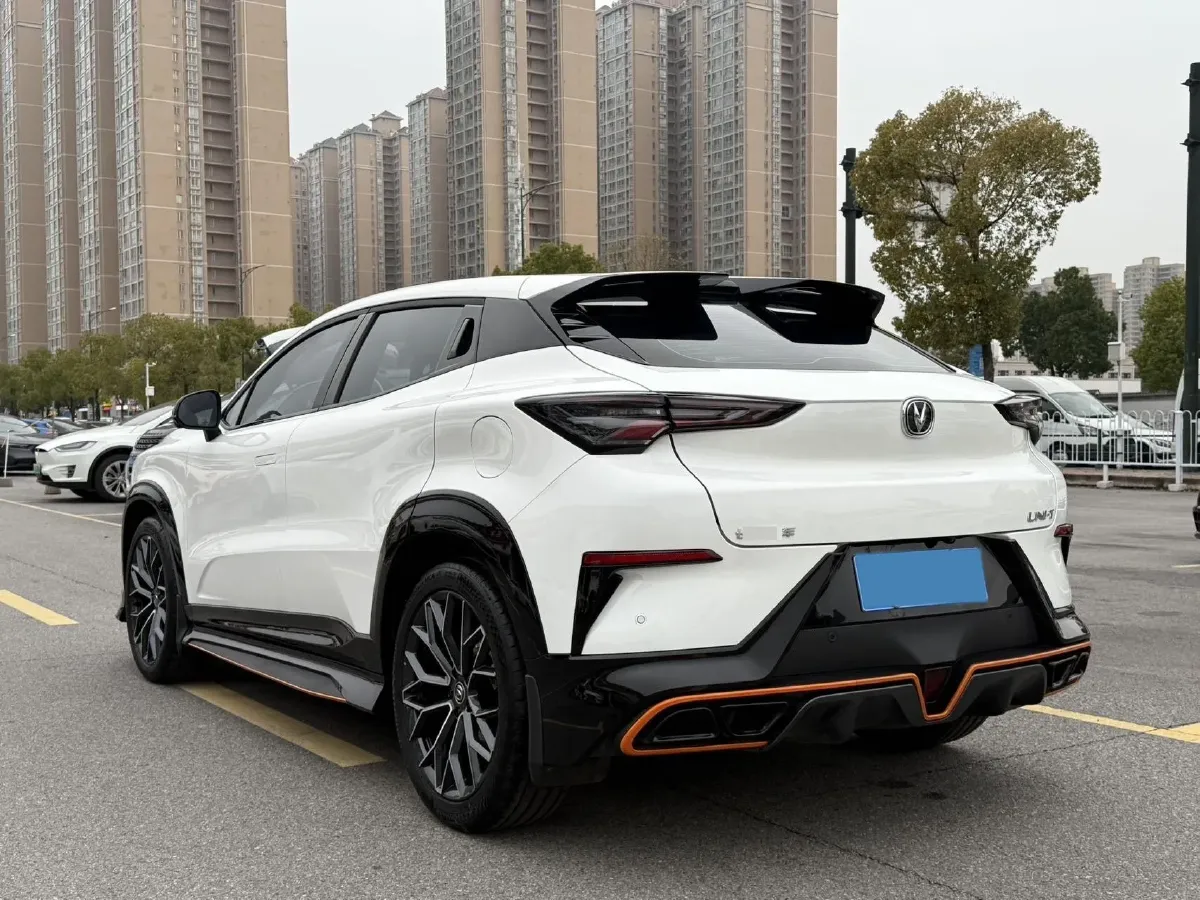 2022 ChangAn UNI-T 1.5T 188HP L4 7DCT,autocango,china used car exporter,china ev exporter,chinese used car exporter,chinese used ev exporter