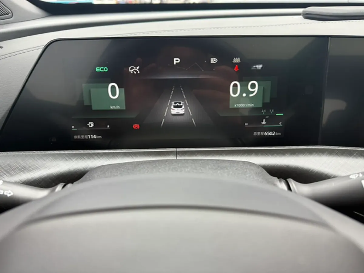 2022 ChangAn UNI-T 1.5T 188HP L4 7DCT,autocango,china used car exporter,china ev exporter,chinese used car exporter,chinese used ev exporter