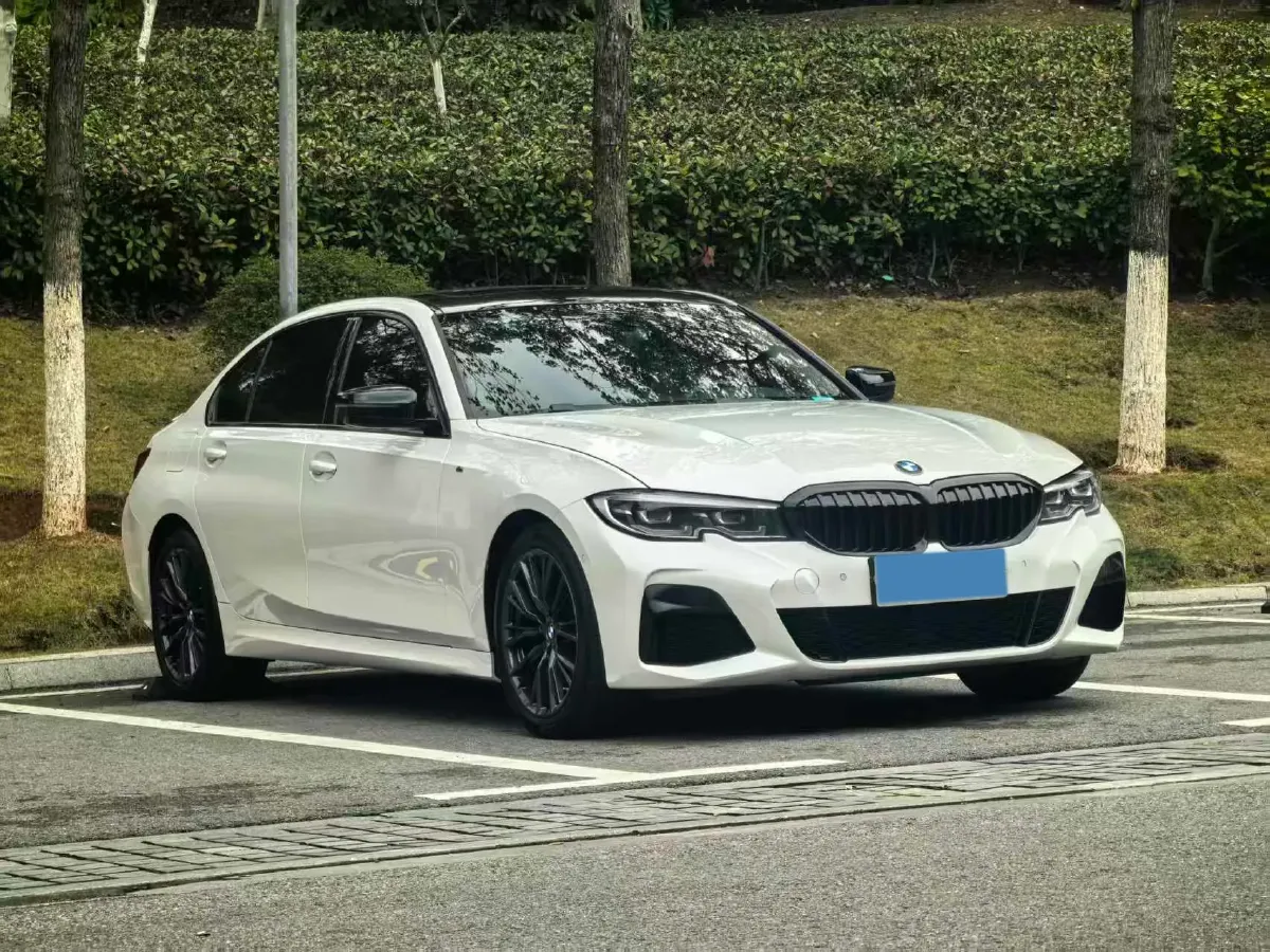2022 BMW 3 Series 2.0T 184HP L4 8AT,autocango,china used car exporter,china ev exporter,chinese used car exporter,chinese used ev exporter
