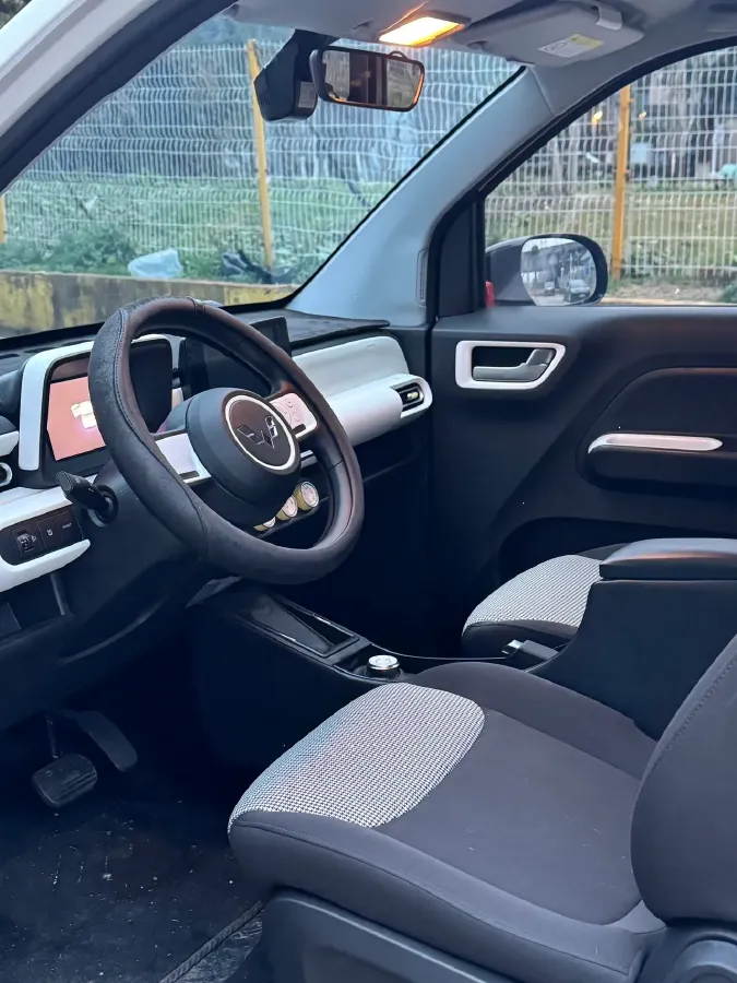 2024 WuLing HongGuang MINI EV BEV 17.3KWH,autocango,china used car exporter,china ev exporter,chinese used car exporter,chinese used ev exporter