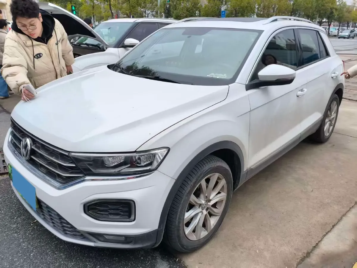 2019 Volkswagen T-Roc 1.4T 131HP L4 7DCT,autocango,china used car exporter,china ev exporter,chinese used car exporter,chinese used ev exporter