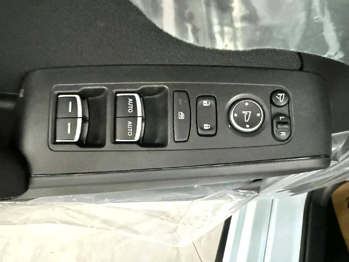 2023 Honda Civic 2.0L 143HP L4 E-CVT Hybrid,autocango,china used car exporter,china ev exporter,chinese used car exporter,chinese used ev exporter