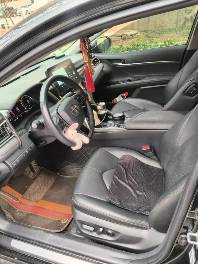 2021 Toyota Camry 2.5L 209HP L4 8AT,autocango,china used car exporter,china ev exporter,chinese used car exporter,chinese used ev exporter