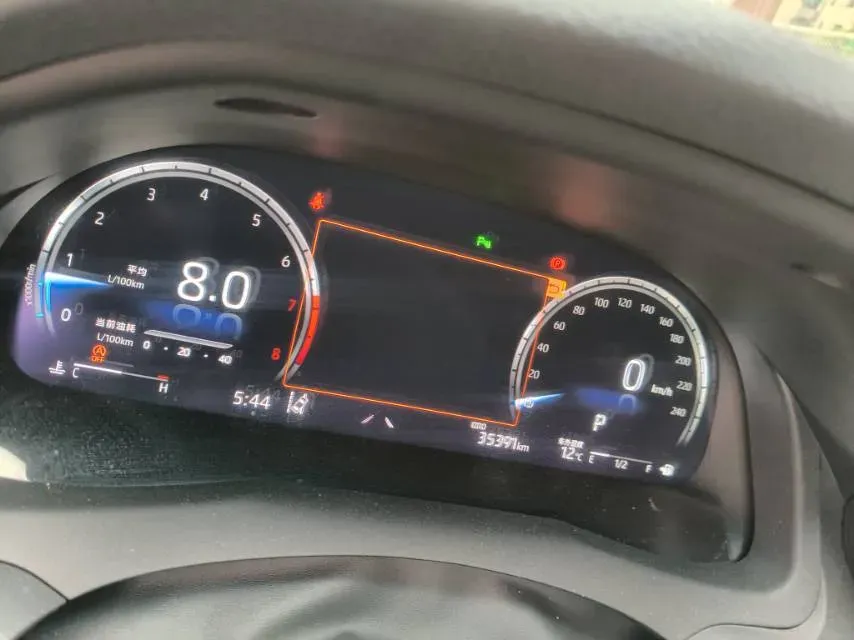 2021 Toyota Camry 2.5L 209HP L4 8AT,autocango,china used car exporter,china ev exporter,chinese used car exporter,chinese used ev exporter