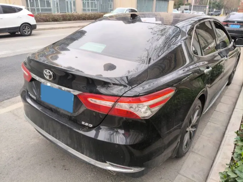 2021 Toyota Camry 2.5L 209HP L4 8AT,autocango,china used car exporter,china ev exporter,chinese used car exporter,chinese used ev exporter