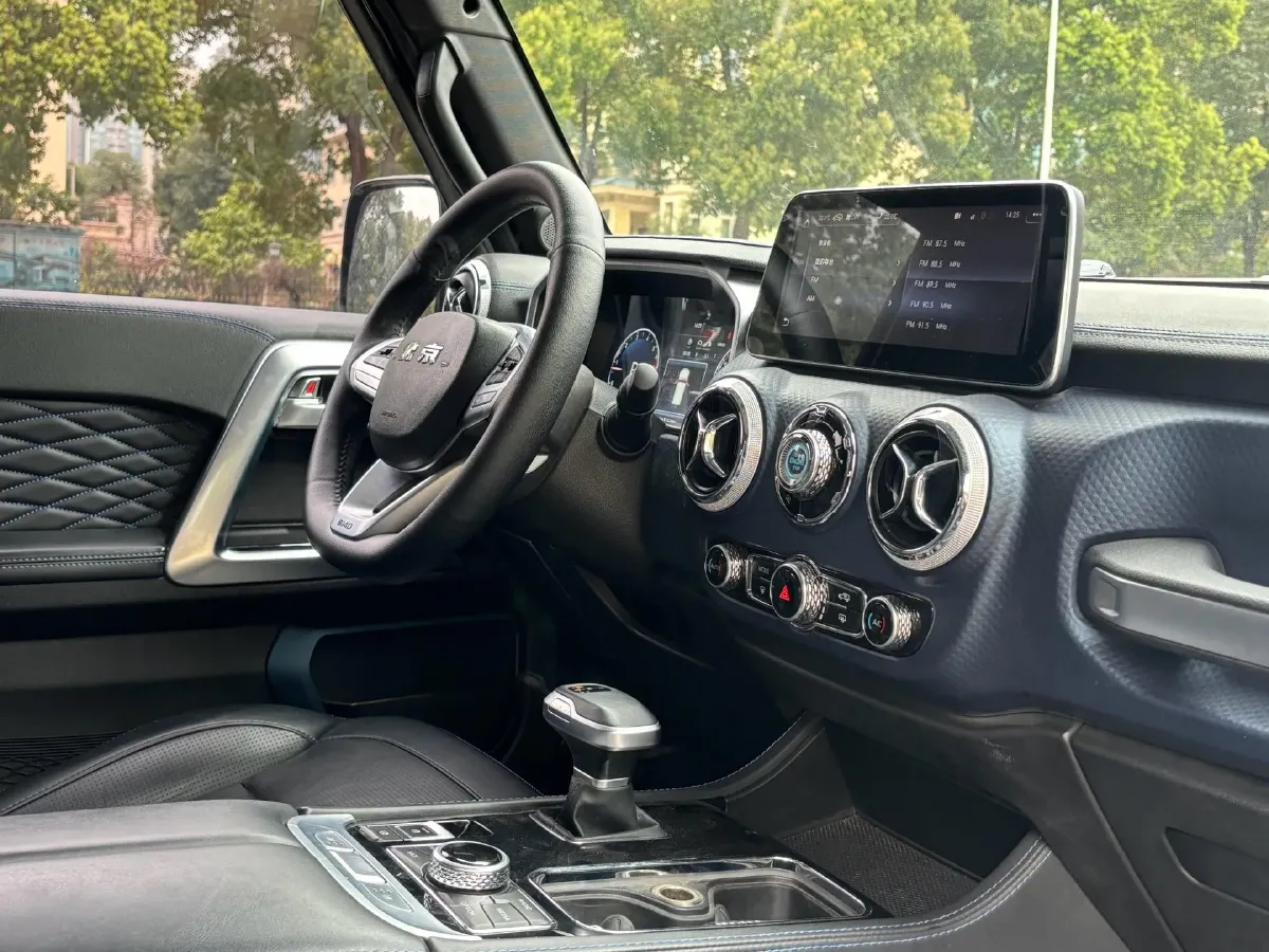 2020 Beijing BJ40 2.0T 224HP L4 8AT,autocango,china used car exporter,china ev exporter,chinese used car exporter,chinese used ev exporter