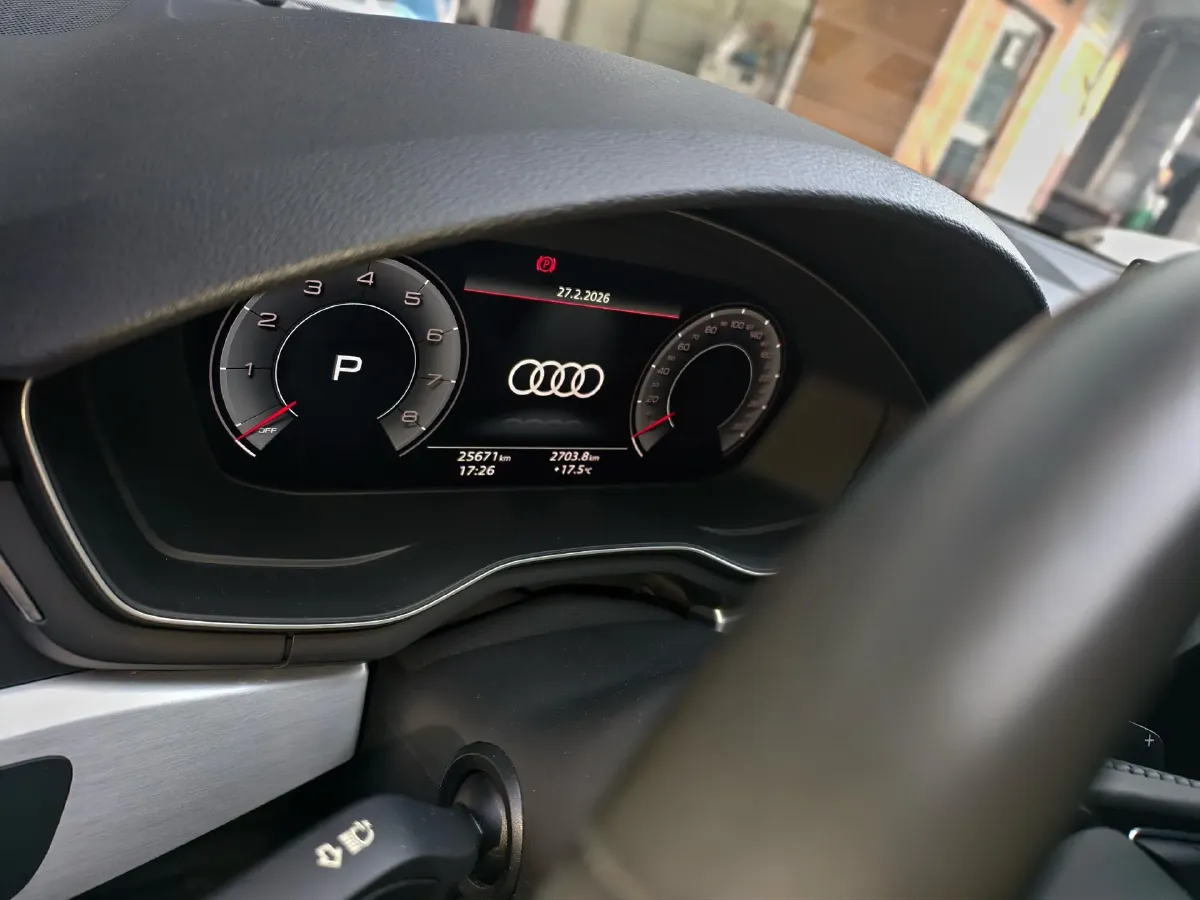 2020 Audi A4L 2.0T 190HP L4 7DCT,autocango,china used car exporter,china ev exporter,chinese used car exporter,chinese used ev exporter