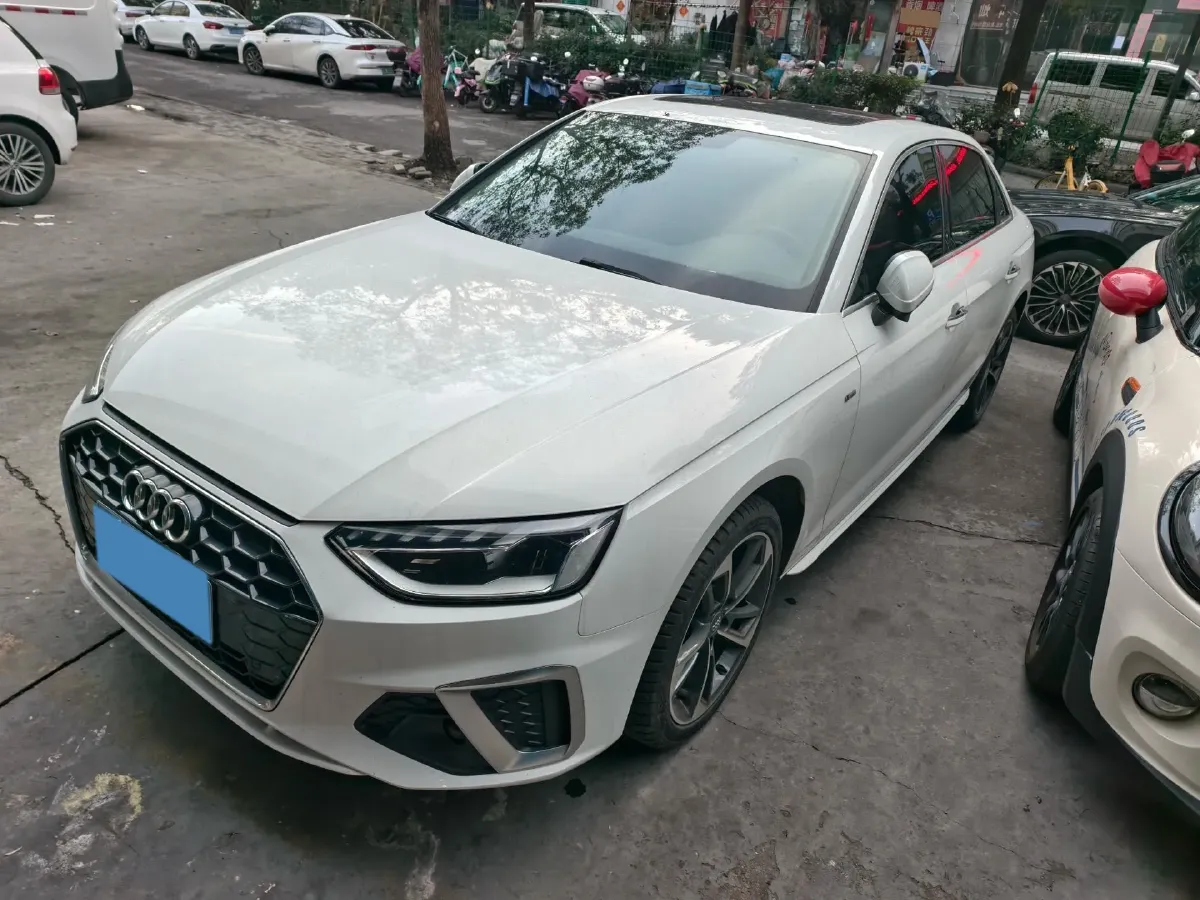 2020 Audi A4L 2.0T 190HP L4 7DCT,autocango,china used car exporter,china ev exporter,chinese used car exporter,chinese used ev exporter
